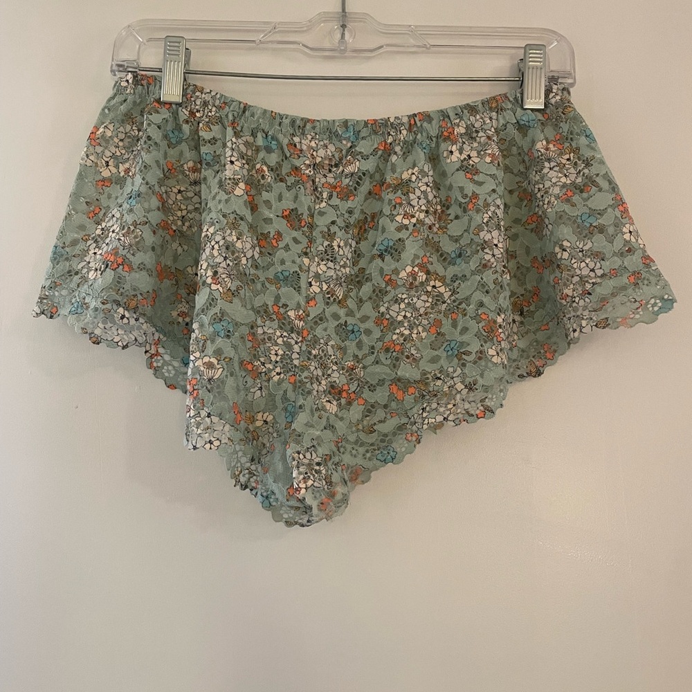 Victoria's Secret Floral Lace Shorts - Picture 2 of 3